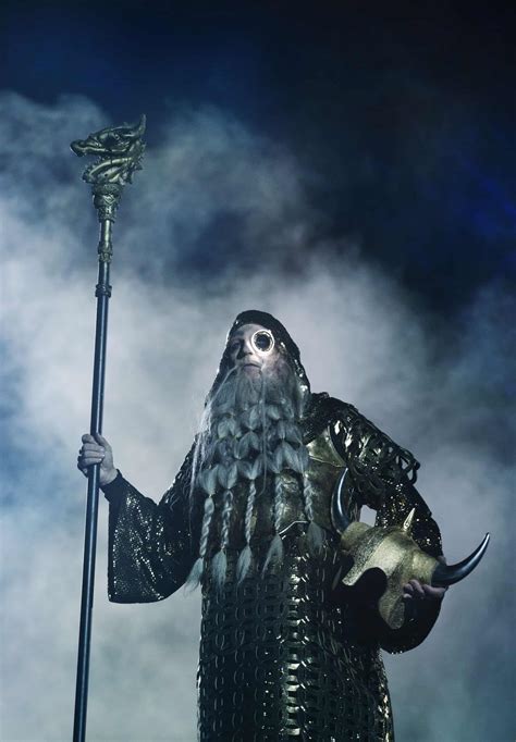 Ragnarok (Moesgaard) på Scenen.dk.